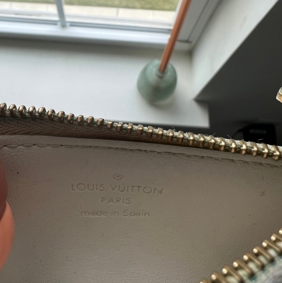 Louis vuitton - Picture 6 of 7